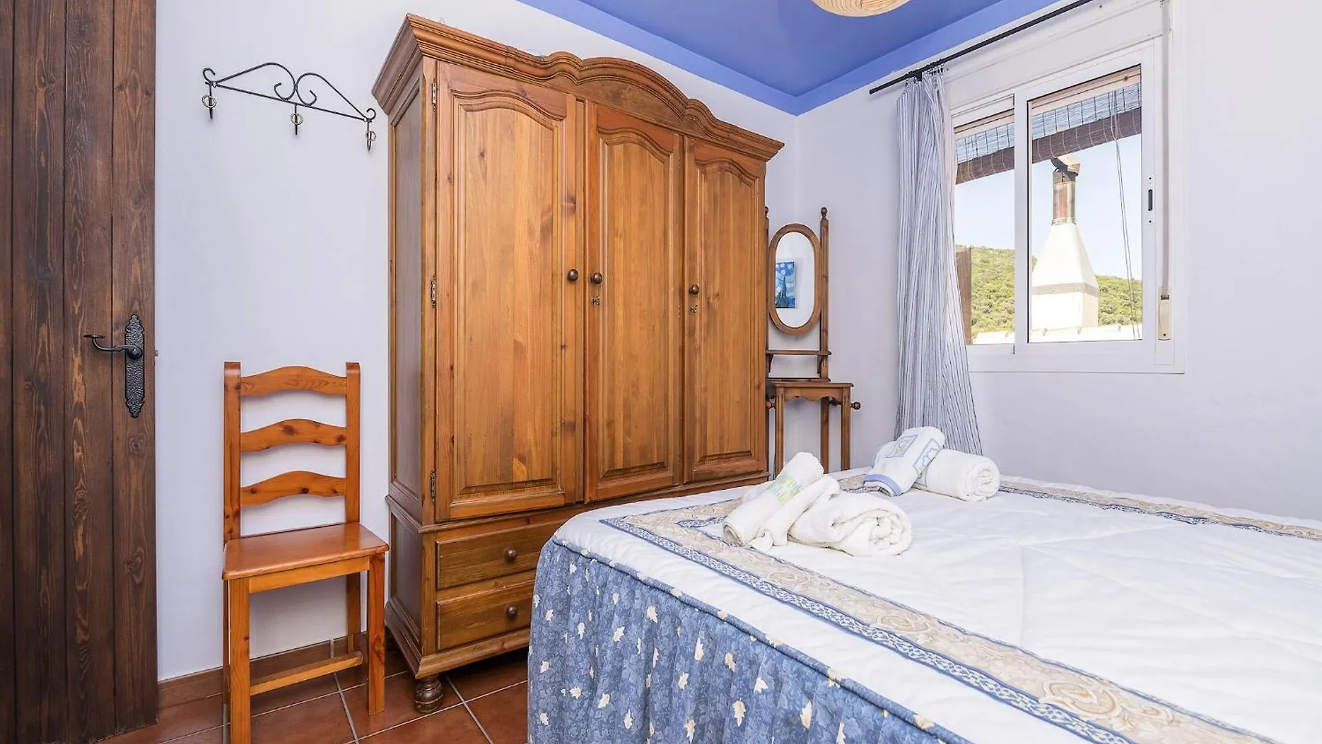 Casa Paula - Apartment In Benamahoma 0*,  Spain